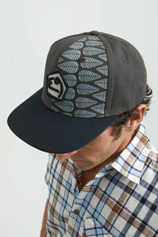 E9 Sombrero Y Diadema|Quarter